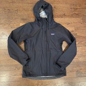 Patagonia Women’s Rain Coat Jacket size small